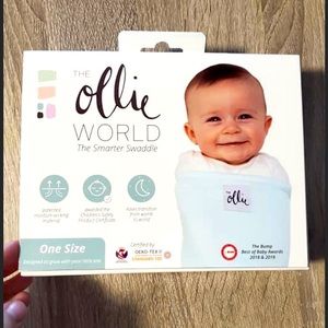 Ollie light blue swaddle